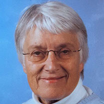 Dr. Angela Hollmann